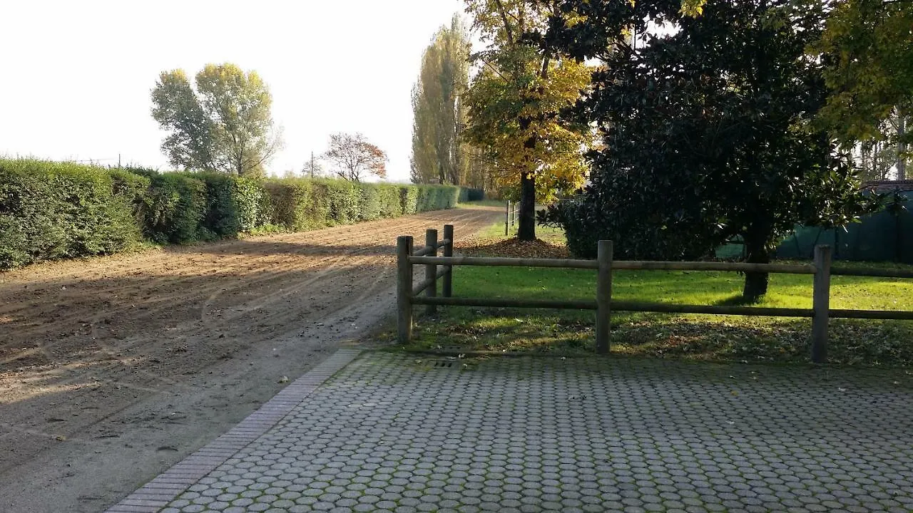 Scuderia 100 Pertiche Villa Villanterio